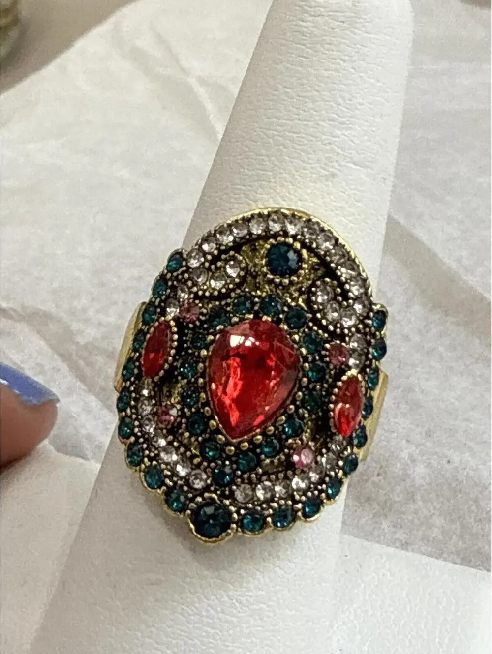 Vintage Style Gold Tone Multi-Stone Cocktail Ring Size 7.25